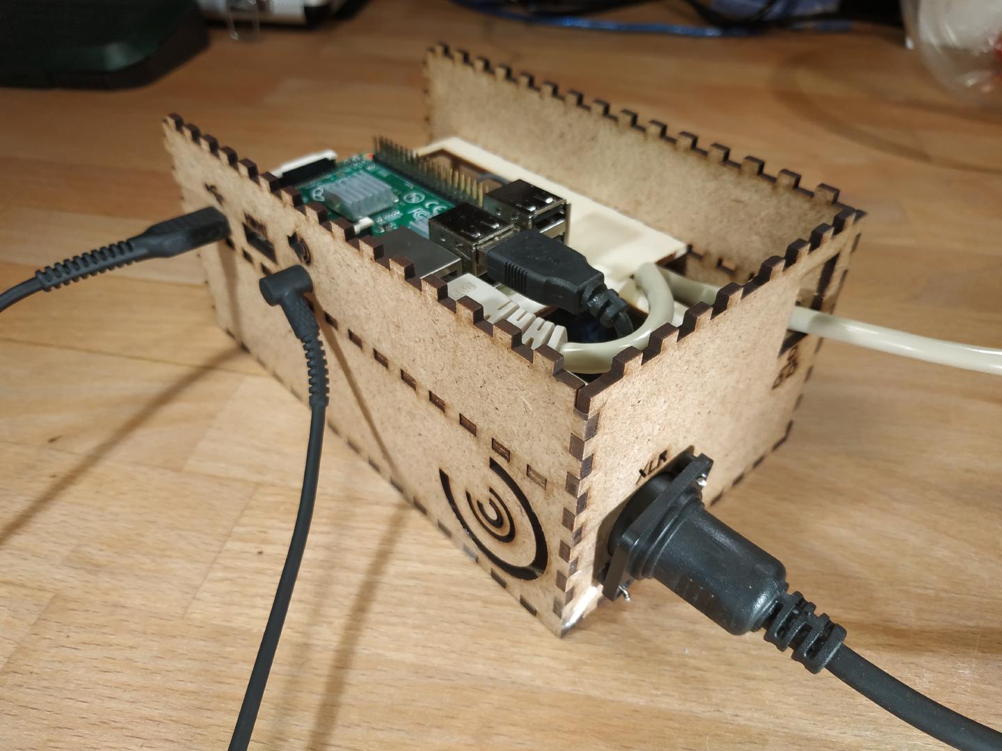Photo of the device we ended up presenting during the hackathon.